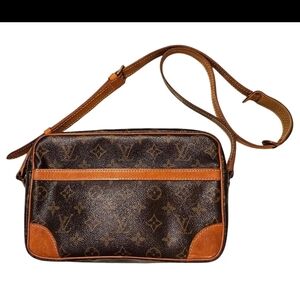 Louis Vuitton Crossbody Trocadero 27 Bag